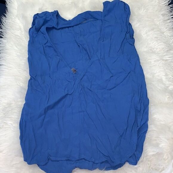 Forever 21 Blue Top - Picture 2 of 3